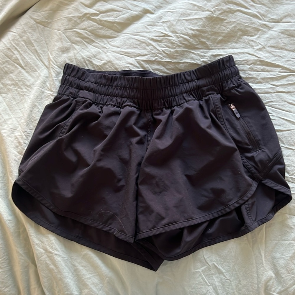 Lululemon Tracker Low-Rise Lined Short 4” black sz 8 - Picture 1 of 4